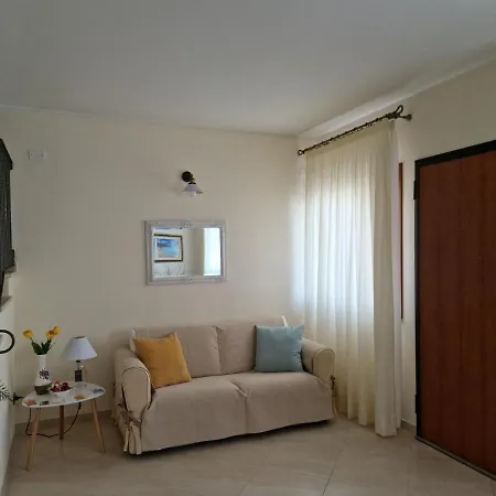 בית הארחה Grace Dell'isola Dei Coralli 4*